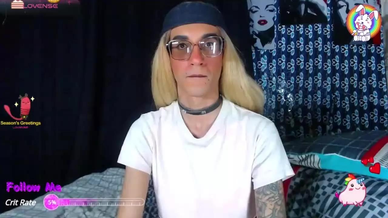 KrissxLoveTS on Streamray 