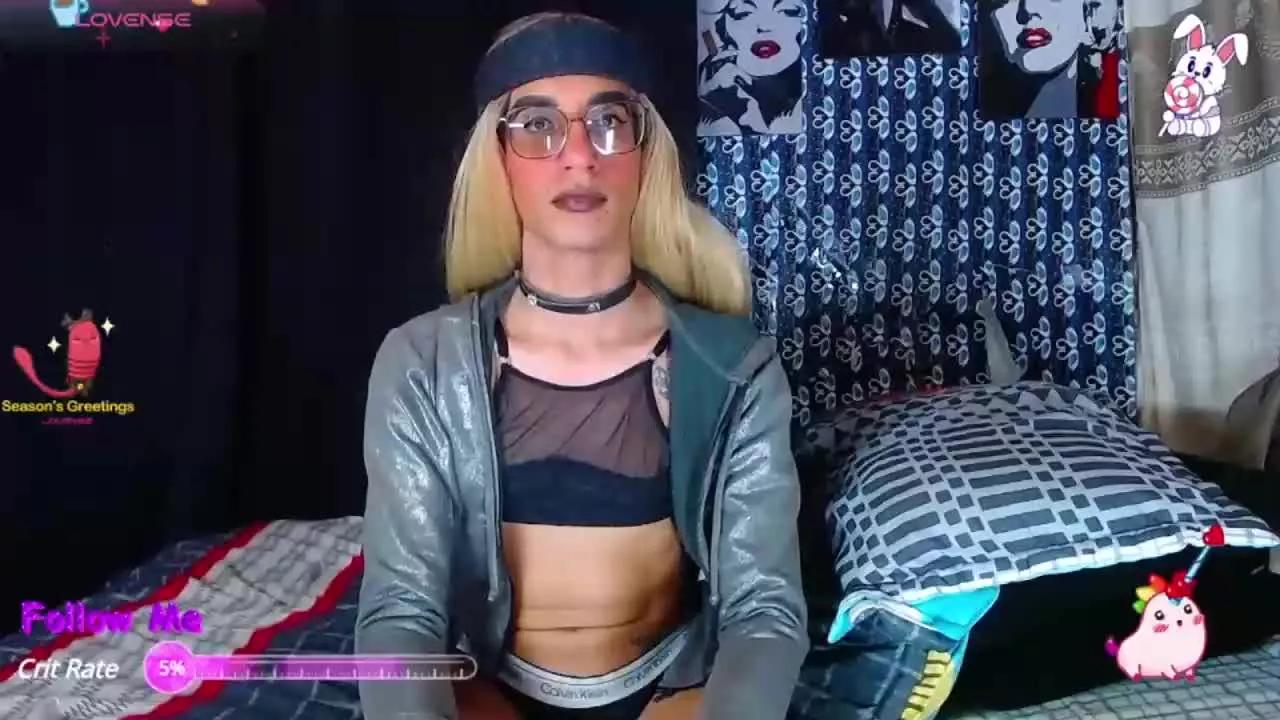 KrissxLoveTS on Streamray 