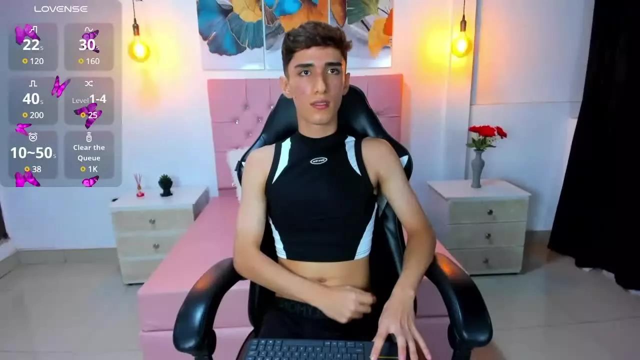 OstinRivera on Streamray 