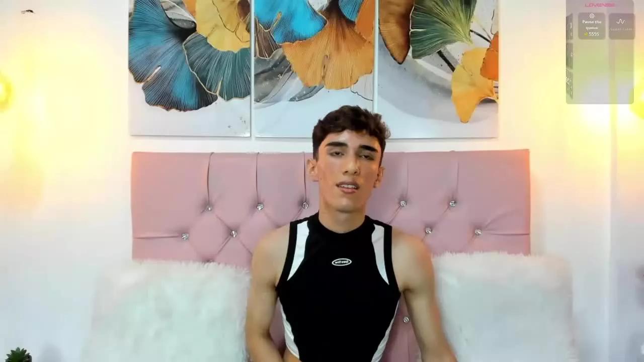 OstinRivera on Streamray 