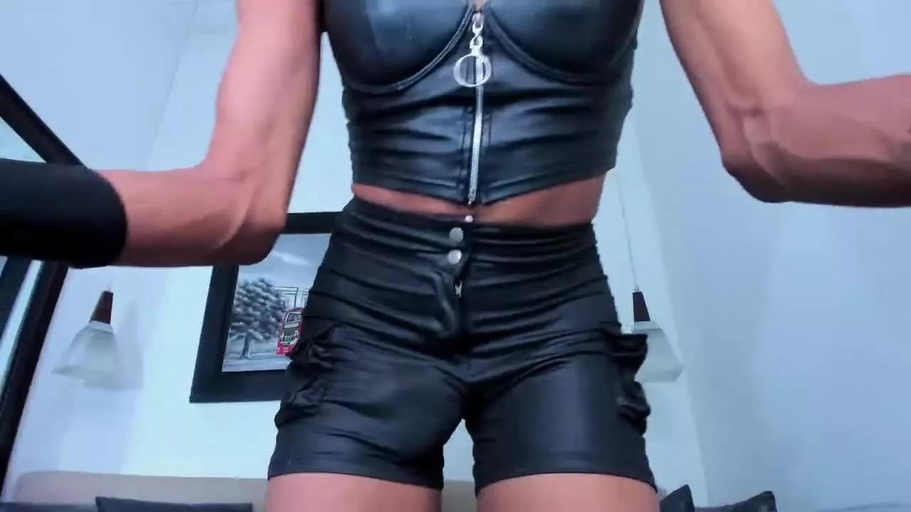 RosaliaMonteroTS on Streamray 