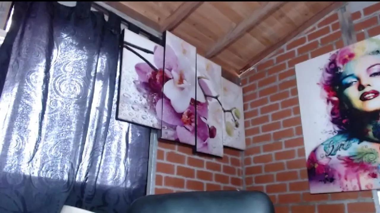 valeria_hackermaTS on Streamray 