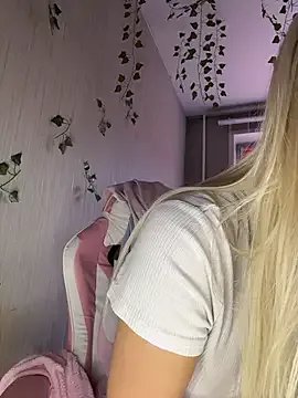 Freechat -Sexy_Barbie- on StripChat