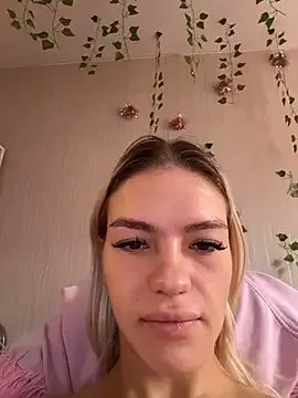 Freechat -Sexy_Barbie- on StripChat