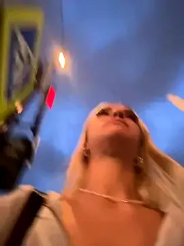 Freechat -Sexy_Barbie- on StripChat