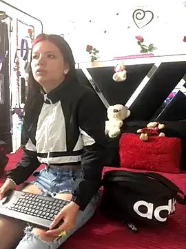 Freechat 1lovelygirls on StripChat