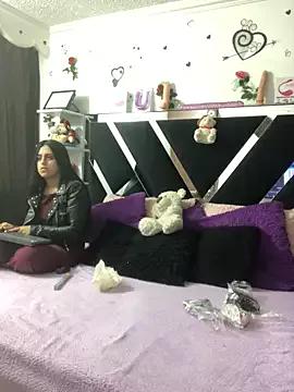 Freechat 1lovelygirls on StripChat