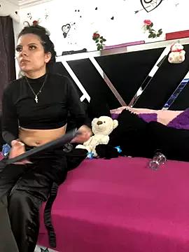 Freechat 1lovelygirls on StripChat