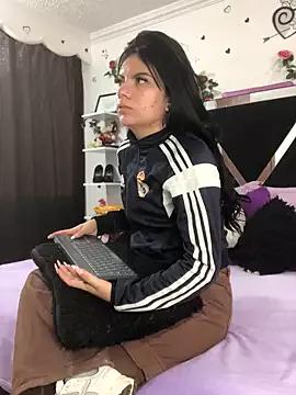 Freechat 1lovelygirls on StripChat