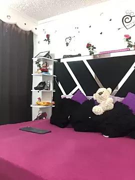 Freechat 1lovelygirls on StripChat