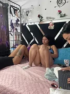 Freechat 1lovelygirls on StripChat