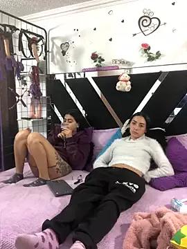 Freechat 1lovelygirls on StripChat