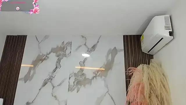 aidaadams on StripChat 