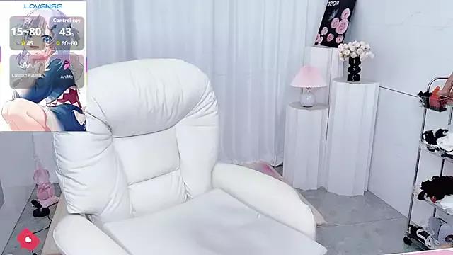 Alma_va on StripChat