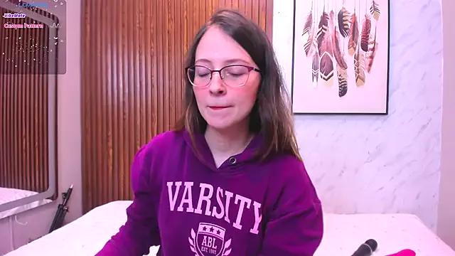 Freechat AmbeerWood_ on StripChat