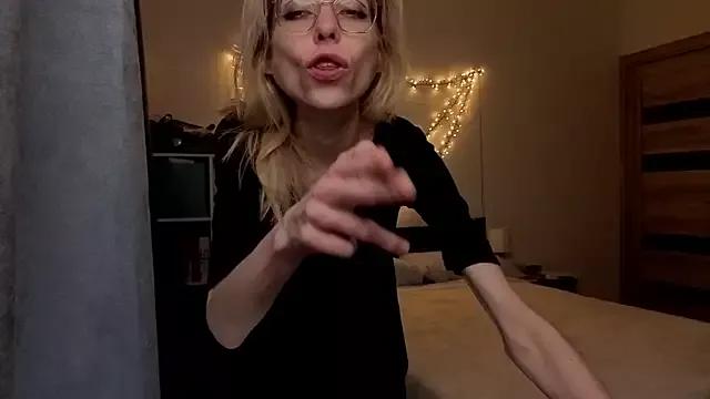 Freechat amber_quell_here on StripChat