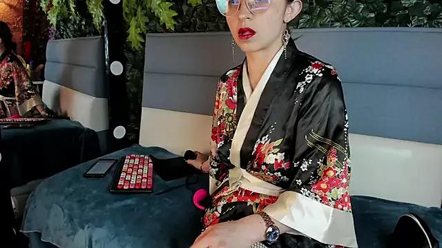 Freechat AngelinaBlanc_ on StripChat