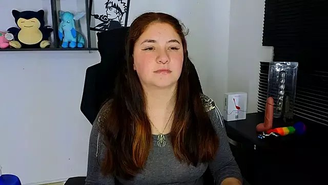 ann_bronw on StripChat 