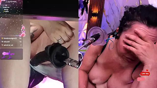 annie_wigg on StripChat 