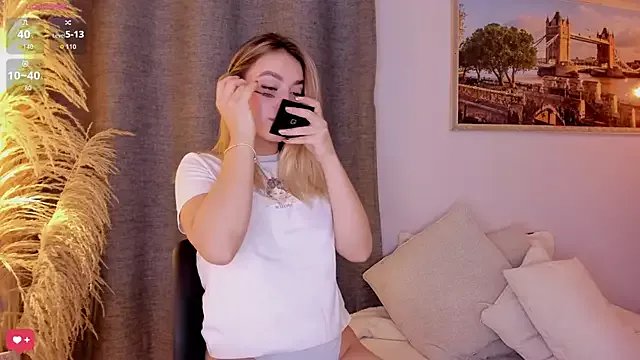 Assh_lee_ on StripChat 