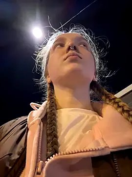 bambi_lu on StripChat 