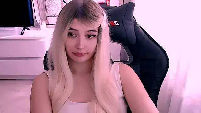 Freechat beauty_blonde on StripChat