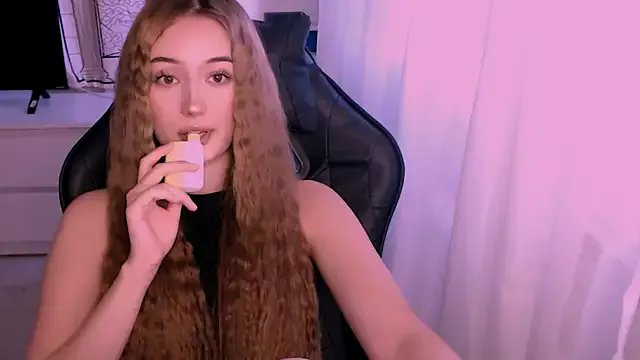 Freechat beauty_blonde on StripChat