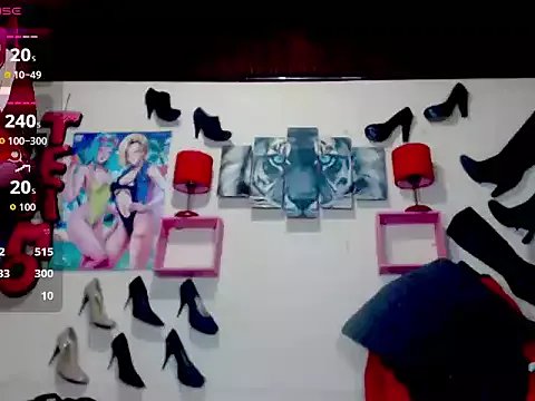 Freechat blondehot5v on StripChat