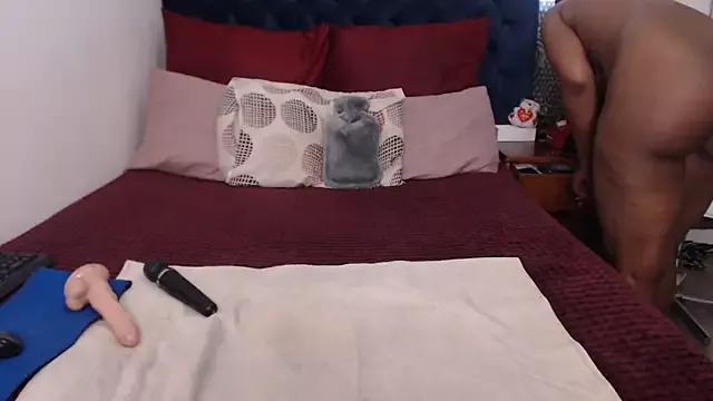 BootyCallEver on StripChat 