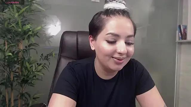 Freechat BustyAllyy on StripChat