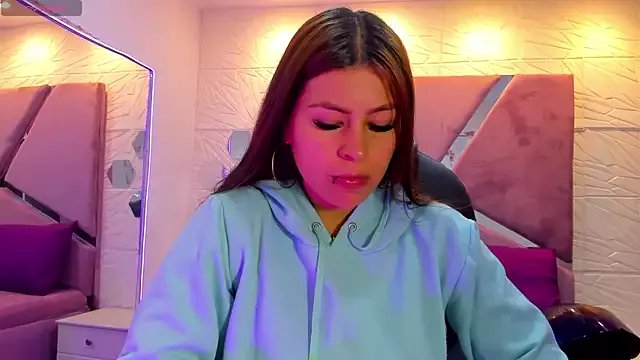 Freechat Charlotte_Ice1 on StripChat