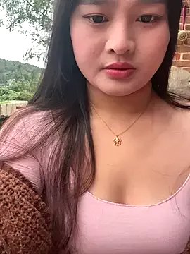 Freechat chenyu0308 on StripChat