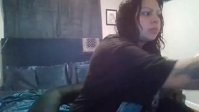 Freechat chicanachic13 on StripChat