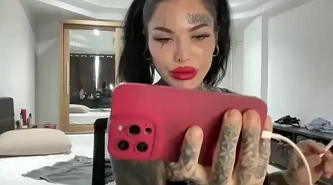 claudiacvc95 on StripChat 