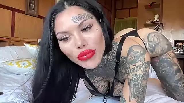 claudiacvc95 on StripChat 