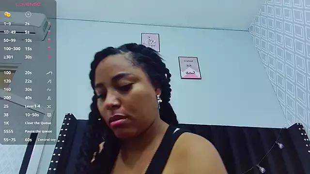 colombiamommy on StripChat 