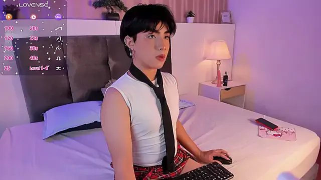 Freechat Creamy_Angelo on StripChat