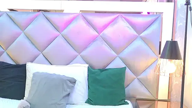 crystal_gilton on StripChat