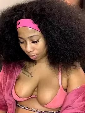 Freechat CurvyDesire1 on StripChat