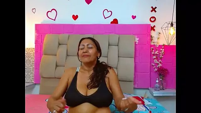 Freechat Damary_Leon on StripChat