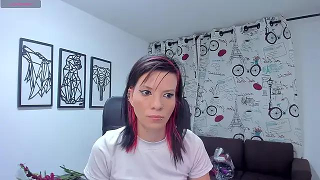 DanaaRey on StripChat 
