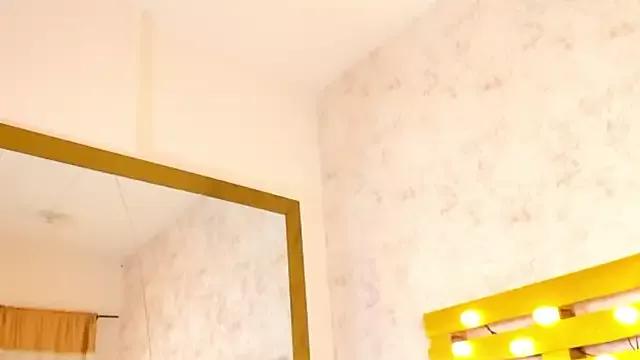 elena_mature on StripChat 