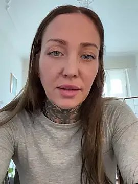 Elenascrib on StripChat 