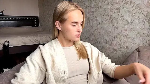 Freechat ElisabetLorney on StripChat