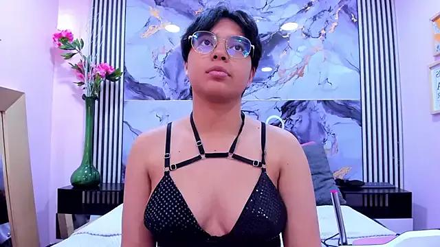 Emmaa_Lex on StripChat