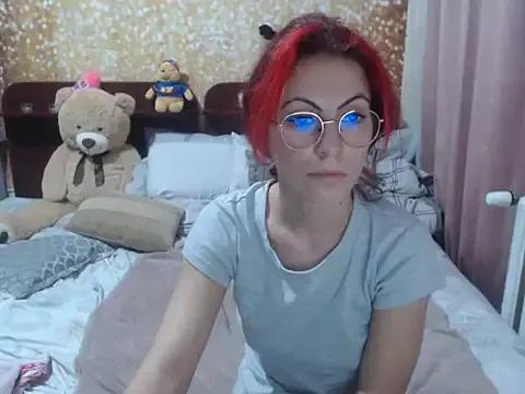 Emmatoo on StripChat 