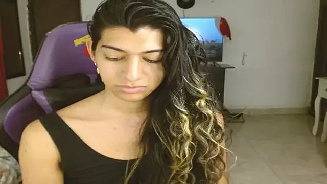 Freechat engielphoenis14 on StripChat