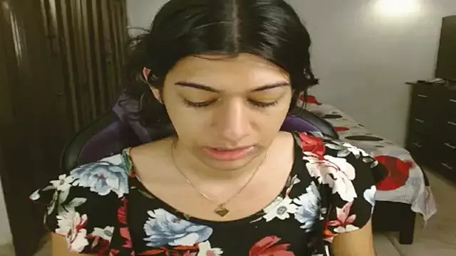 Freechat engielphoenis14 on StripChat