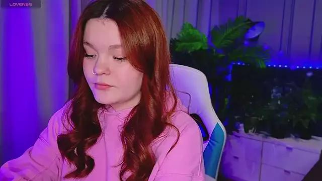 EnnySunrise on StripChat 