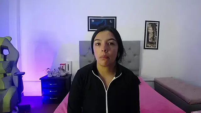 Esmeraldaa- on StripChat 